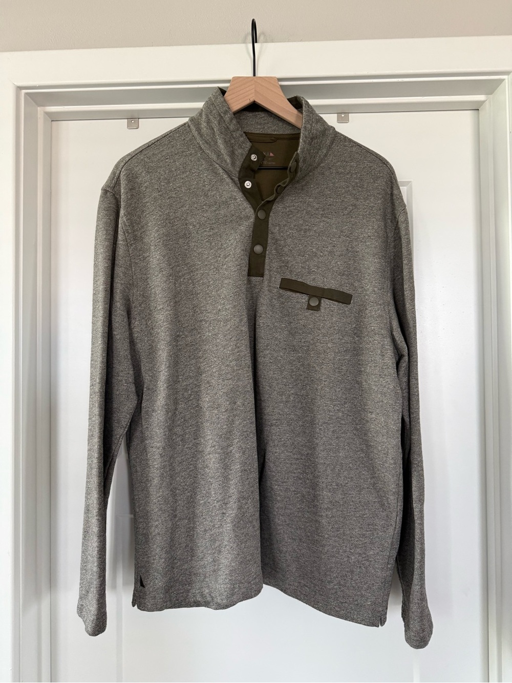 UNTUCKit Snap Pullover | Size XL